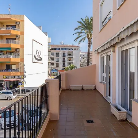 Lori By Aldertons * Moraira